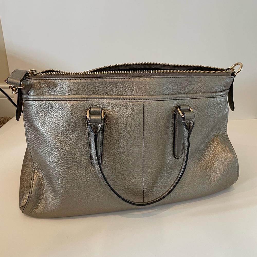 ***SOLD ON ANOTHER SITE***NWOT Authentic COACH two way shoulder handbag - Picture 4 of 5